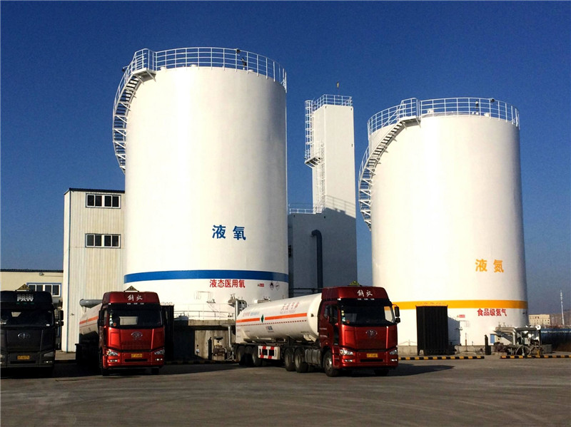 液氧罐配有無線差壓式液位91粉色视频，無線浮子液位開關和無線溫度91粉色视频